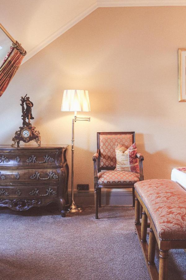 فندق دو لا سيغون جنيفا المظهر الخارجي الصورة A floor lamp