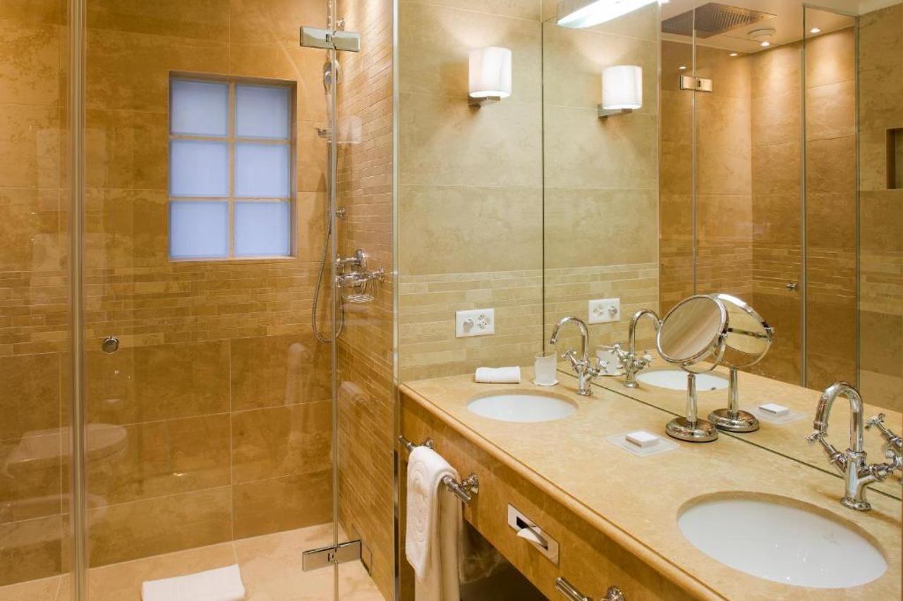 فندق دو لا سيغون جنيفا المظهر الخارجي الصورة Bathroom