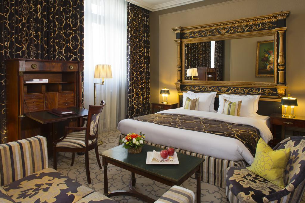 فندق دو لا سيغون جنيفا المظهر الخارجي الصورة A room at the hotel