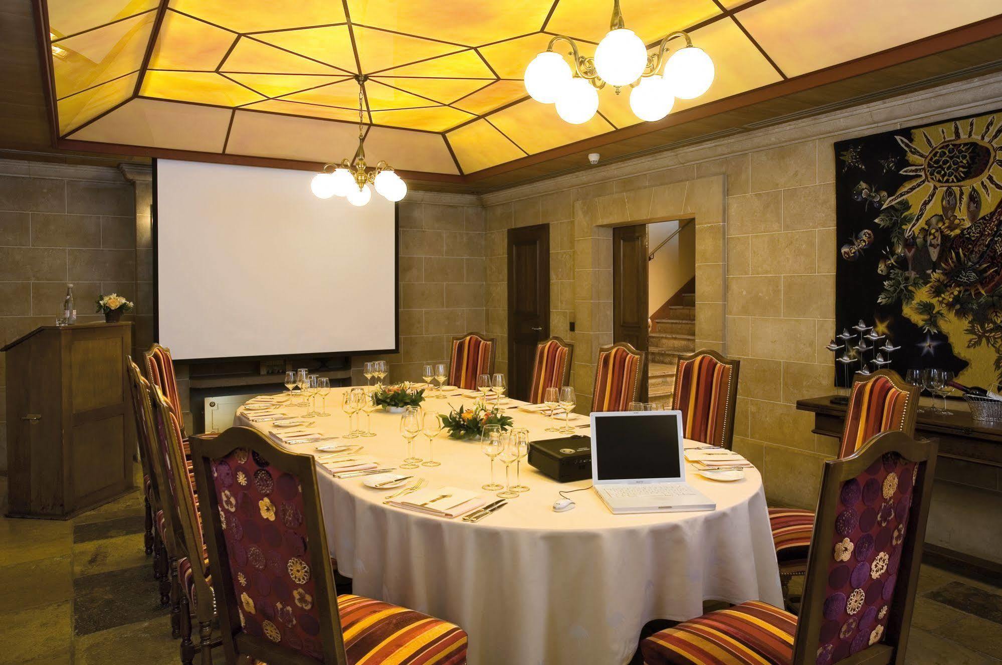 فندق دو لا سيغون جنيفا المظهر الخارجي الصورة The interior of the restaurant